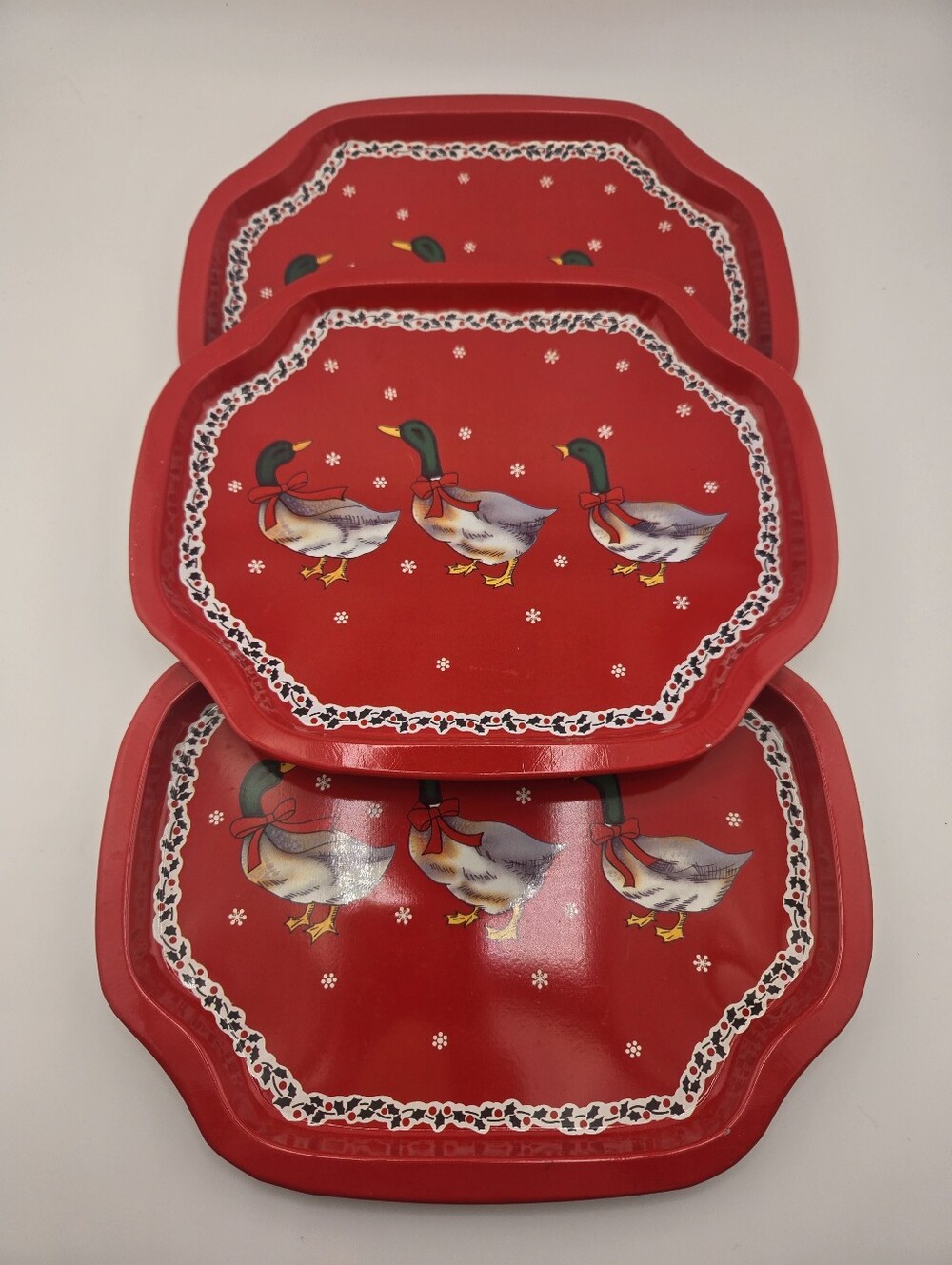 Set of 3 Red Metal Christmas Duck Pattern Octagonal Serving Trays Cottage Core
